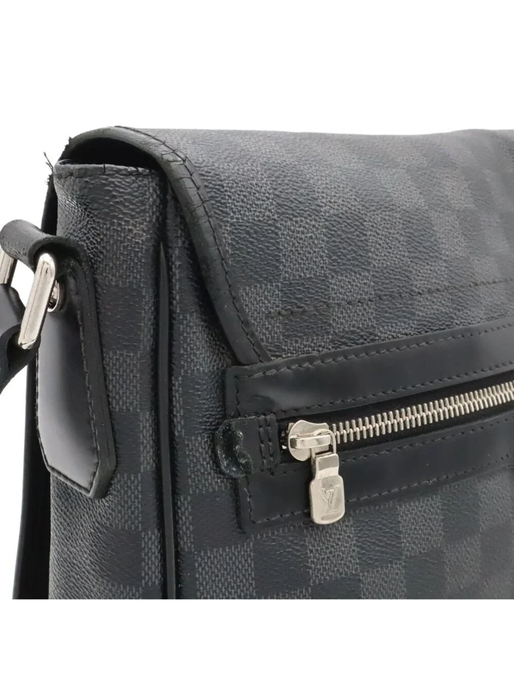 Louis Vuitton Damier Graphite Daniel MM Messenger Bag
